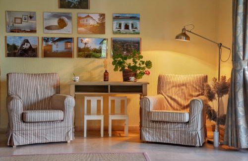 Moacsa House | Explore Conacul Gaal Kuria: Family-Friendly Haven with Hot Tub