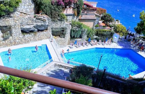 Andora Villa | Beachfront Villa with Pool, Spa & Private Beach Escape