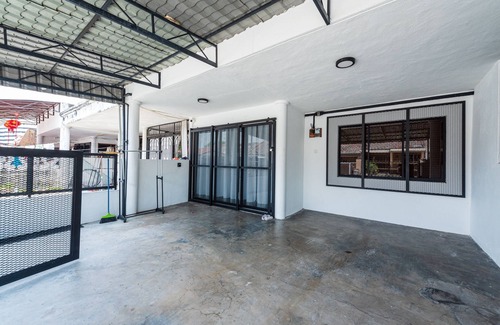 Ampang House | Cozy 3BR Homestay for Families with Breakfast Included