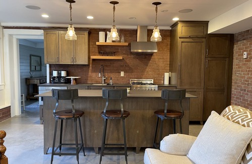 Concord Apartment | Discover Concord Riverfront Place: Pet-Friendly Getaway