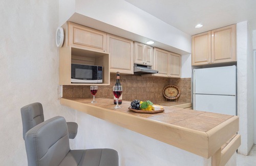 San Carlos Condo | Top-Rated Condo 110 in Las Glorias: Pool, Spa & Breakfast