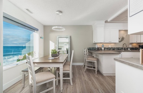 Lincoln Beach Condo | Serene Condo #28 with Breathtaking Ocean Views & Spa