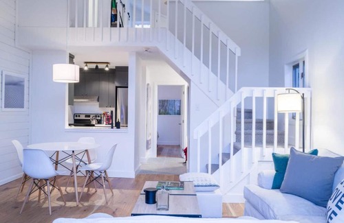 Mont-Tremblant Apartment | Cozy 2BDR Mezzanine with Lake & Mountain Views - Pet Friendly