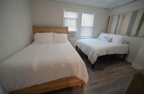 Sylvan Beach House | Experience The Historic Oneida Lake House - Condo 3