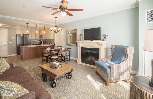 Lincoln Resort | Exceptional Condo at RiverWalk Resort with Pool & Spa
