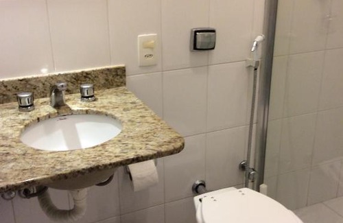 Copacabana Apartment | Inviting Condo Bulhoes de Carvalho with Ocean View Access