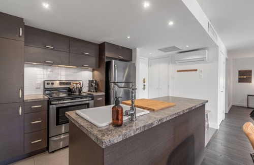 Beaupre Condo | Condo des Neiges: Mountain Views & Indoor Pool Retreat