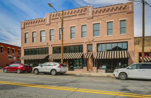 Hot Springs Apartment | Convenient Condo in Downtown Hot Springs, Steps from Bathhouse Row