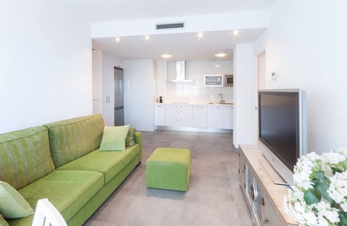 Grau i Platja Apartment | Beachfront Condo with Air Conditioning & Sunny Terrace