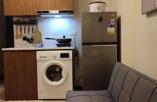 Lapu-Lapu Apartment | Delightful Condo in Lapu-Lapu with Pools & Free Wifi