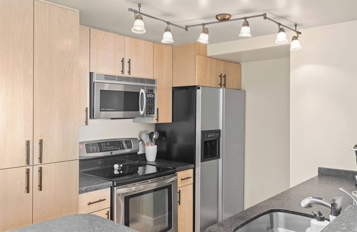 Downtown Seattle Condo | Prime Condo in Seattle's Pike Place Market - Rated 10/10!