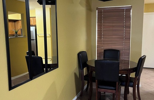Fort Worth Condo | Ideal Condo near Dickey's Arena with Pool & Spa Access