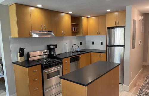 Lakewood Condo | Family-Friendly Condo on the Lake with Kitchen & Perfect Rating