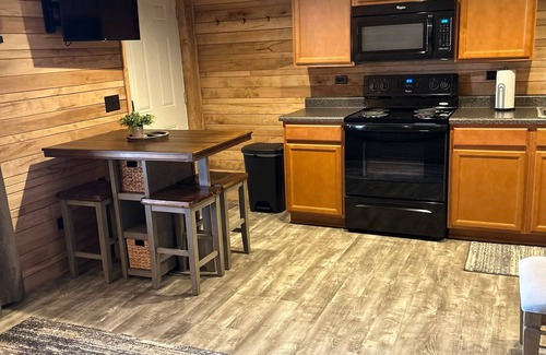 Grand Rivers Condo | Family-Friendly Condo at Barkley Lake near Patti’s Settlement