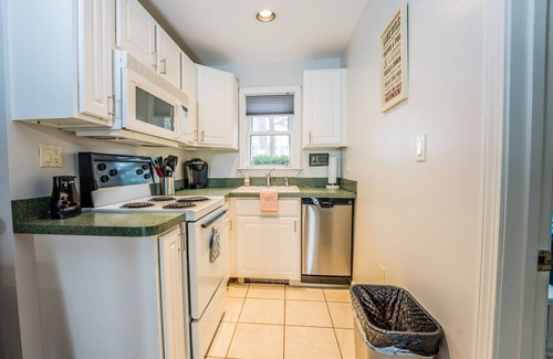 Winnisquam Condo | Wake Up to Beautiful Lake Views at Winnisquam Condo