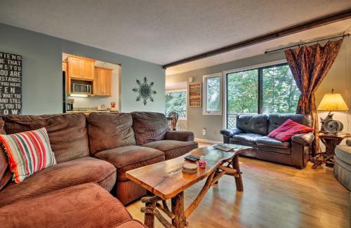Sugar Mountain Apartment | Cozy Condo with Deck - Steps from Sugar Mountain Fun!