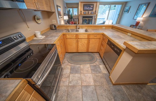 Mountain House Condo | Scenic Summer Views and Moose Sightings Await You!