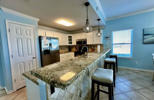 Corpus Christi House | Guest Rated 10/10: Beachside Condo with Waterview & Patio