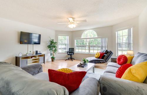Royal Palm Bay Apartment | Family-Friendly Kissimmee Condo with Pool & Hot Tub
