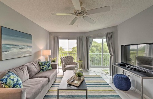 Holmes Beach Apartment | Family-Friendly Anna Maria Island Condo with Pool Access