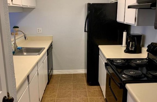 College Station House | Inviting Condo with Pool Near Aggie Game Day Route