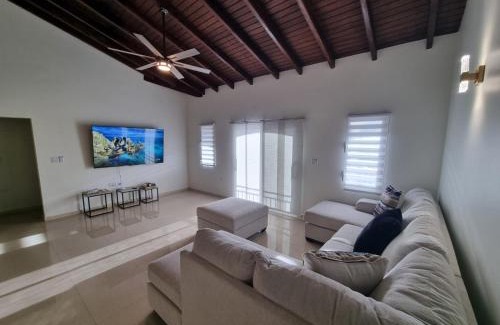 Philipsburg Apartment | Condo with Pool - Sleeps 8 & bbq facilities