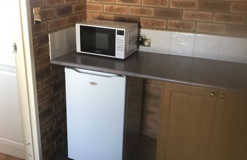 Condobolin Hotel | Comfortable Condobolin Motor Inn with Pool & Breakfast