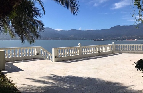 Pontal da Cruz Apartment | Oceanfront Condo with Pool and Breathtaking Views