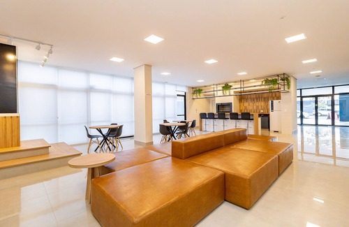 Reboucas Apartment | Discover Comfort at Condomínio CWBe Residence - 9/10 Rated