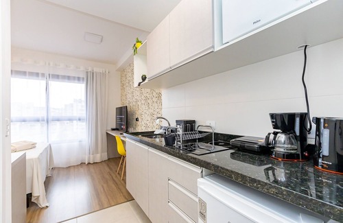 Reboucas Apartment | Discover Comfort at Condomínio CWBe Residence - 9/10 Rated