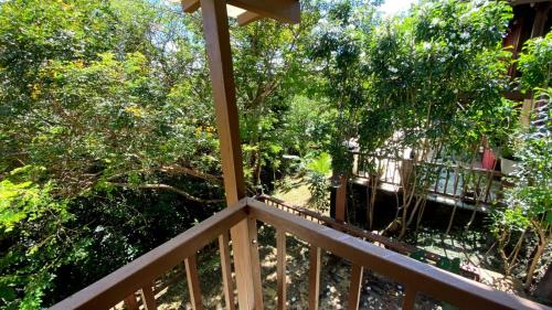 Barreirinhas Cabin | Eco Resort Lençóis: Pet-Friendly Paradise with Private Beach