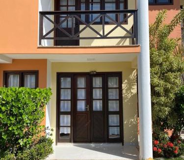 Taperapua Beach House | Oceanfront Condominium in Taperapuã - Rated 9.4/10
