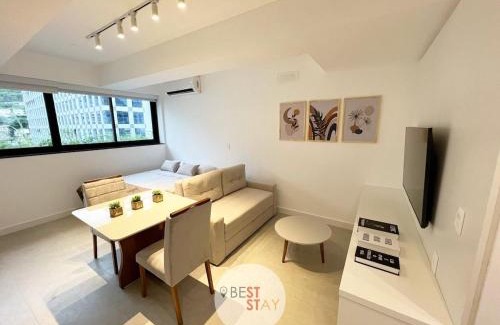 Lagoa Apartment | Elegant Condomínio Pratik in Jardim Botânico - Rated 8.8