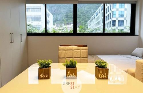 Lagoa Apartment | Elegant Condomínio Pratik in Jardim Botânico - Rated 8.8