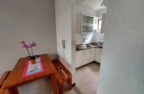 Santa Monica House | Family-Friendly Stay at Condomínio Santa Mônica with Kitchen