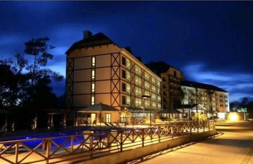 Vitor Hugo Hotel | Pet-Friendly Suite at Vista Azul with Private Pool & Hot Tub