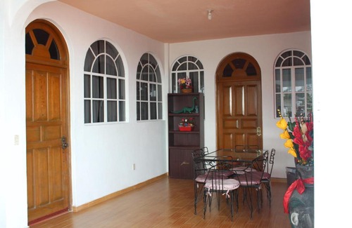 Acapulco Apartment | Pet-Friendly AcaGutty 1B: Oceanfront Bliss Awaits You