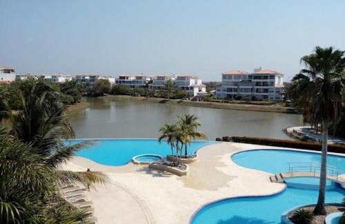 Zona Norte Apartment | Pet-Friendly Oceanfront Retreat at Laguna Club Cartagena