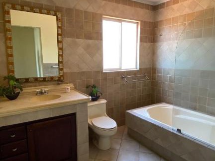 Guachipelin Villa | Family-Friendly Villa in Escazú with 3 Cozy Bedrooms