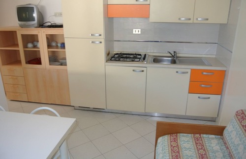 Lignano Pineta Apartment | Pet-Friendly Condominio Billa 7 with Breakfast in Lignano