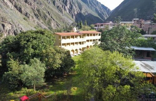 Churin Hotel | Pet-Friendly Retreat at Condominio La Curva with Breakfast