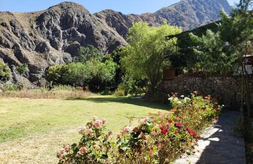 Churin Hotel | Pet-Friendly Retreat at Condominio La Curva with Breakfast
