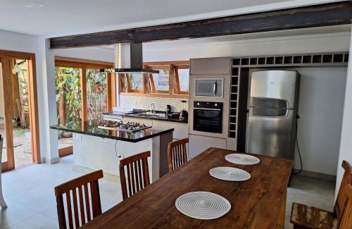 Maresias House | Experience Comfort at Condominio Vila dos Tucanos