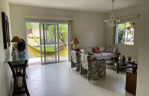 Centro House | Beachside Haven Just 200m from Guarajuba with Pool & Views