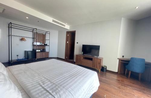 Khanh Hoa Apartment | Family-Friendly Condotel LightB06-01 with Pool Access