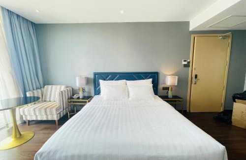 Khanh Hoa Apartment | Family-Friendly Condotel LightB06-01 with Pool Access
