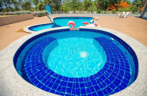 Centro House | Reconnect with Nature at This Pet-Friendly Retreat