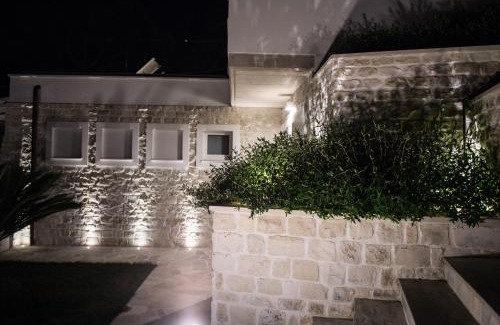 Marcelli Bed & Breakfast | Unforgettable Oceanfront Stay at Conero Suites - Rated 9.6