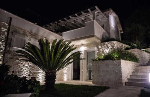 Marcelli Bed & Breakfast | Unforgettable Oceanfront Stay at Conero Suites - Rated 9.6