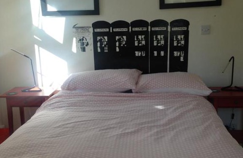 Kemerton Bed & Breakfast | Guest Rated 10/10: Coneygreen with Breakfast & Kitchen